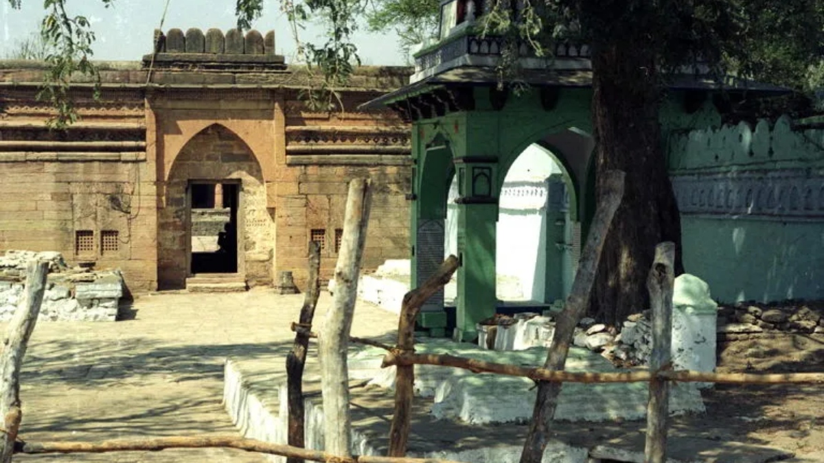 ভোজশালা কমপ্লেক্সের প্রধান প্রবেশপথ। ছবি: এএফপি