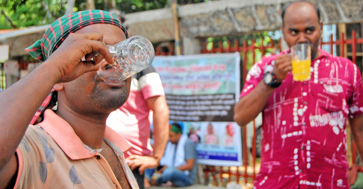 হিট স্ট্রোক : প্রতিরোধ লক্ষণ ও চিকিৎসা