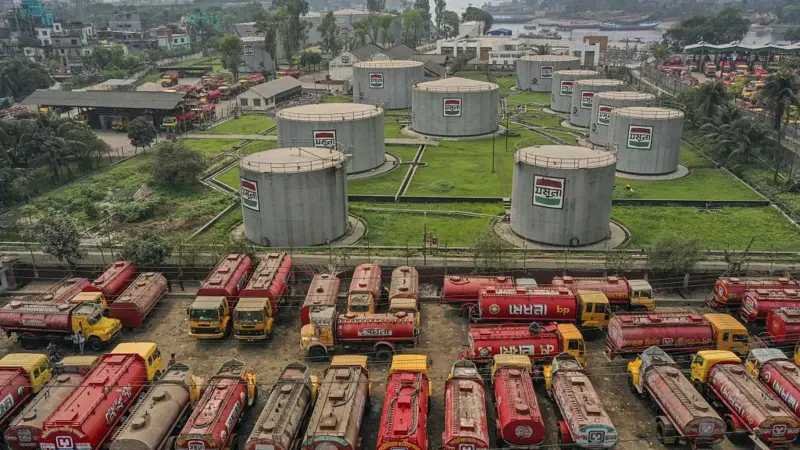 How much fuel oil is in Bangladesh and how long will it last_