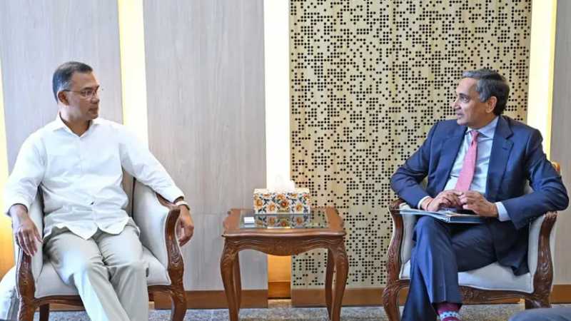 IMF Director meets Prime Minister