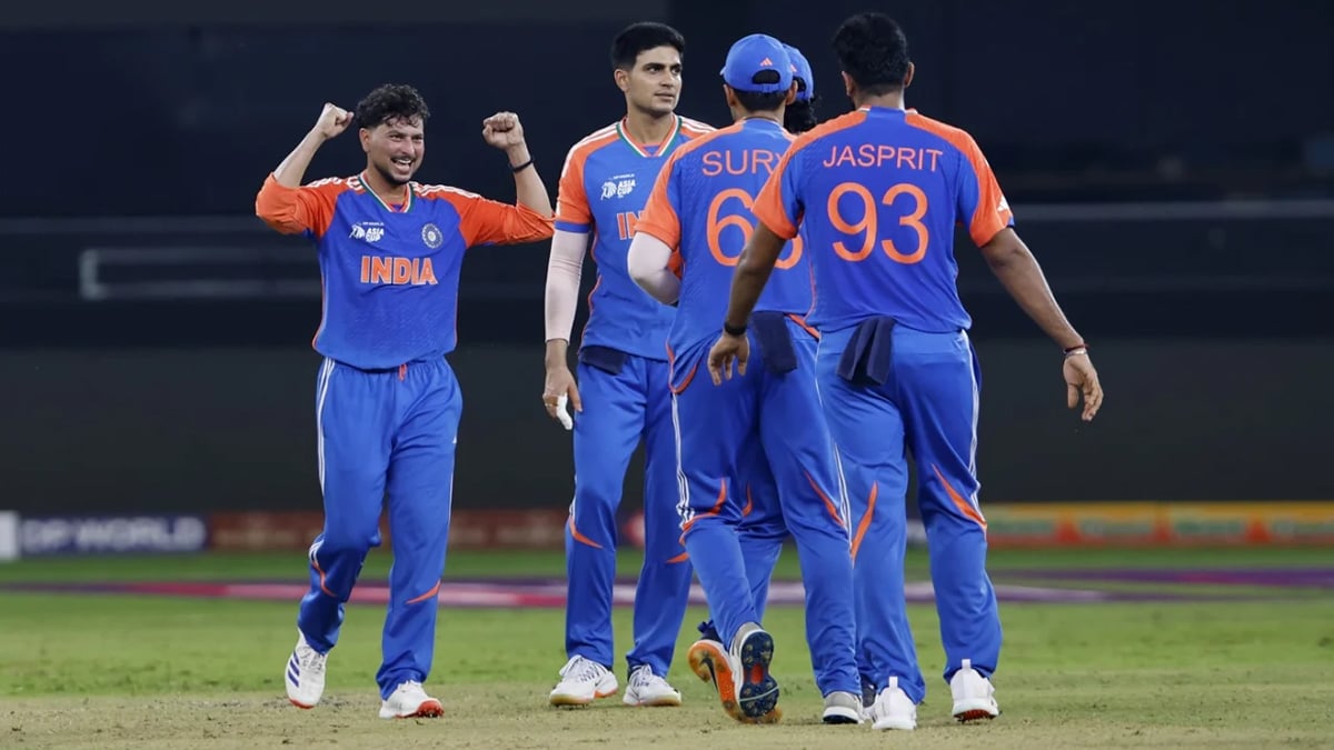 ৪ উইকেট নিয়ে পাকিস্তানকে ধসিয়ে দিতে বড় ভূমিকা রেখেছেন ভারতের কুলদীপ যাদব। ছবি: সংগৃহীত