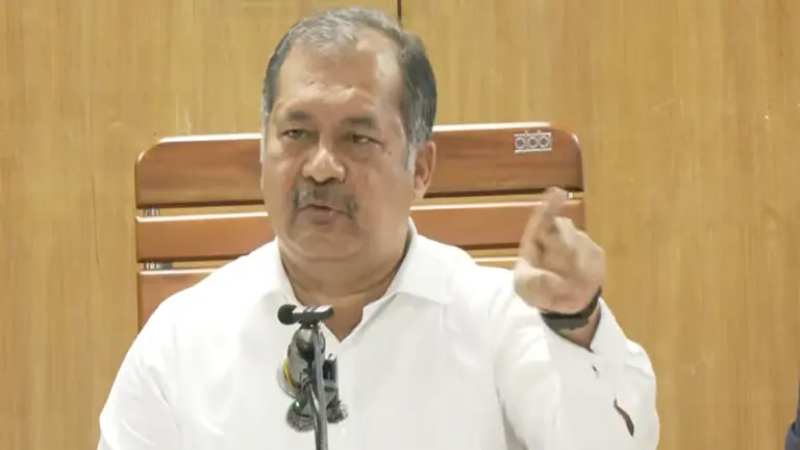 বিশ্বকাপ খেলা দেখানোর নামে ১৪০ কোটি টাকা লুটপাট করেছে আ.লীগ সরকার: তথ্যমন্ত্রী