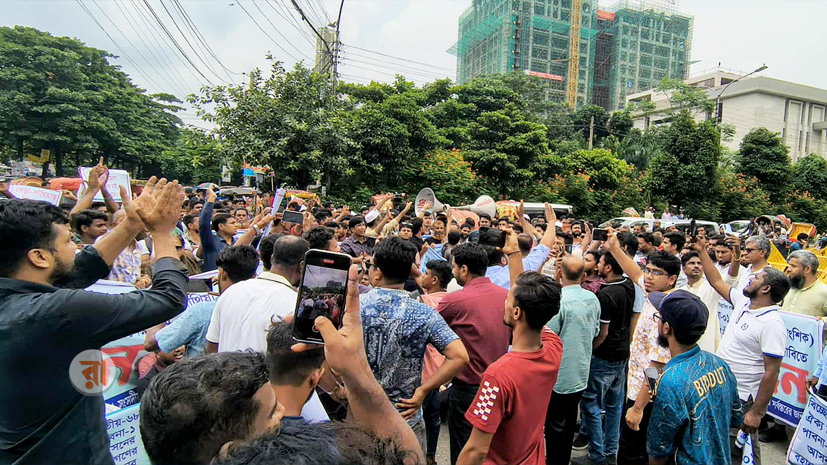 Inhabitants Of Pabna-1 Protest In Front Of EC 09-09-2025 (1)