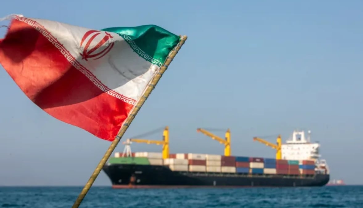 Iran-National-Flag-Hormuz-Strait