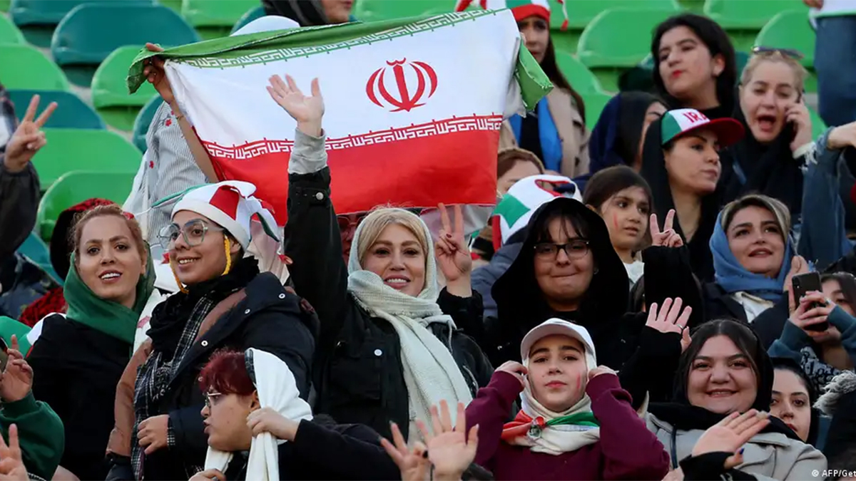 Iran-Supporters-In-Gallery-09-06-2026