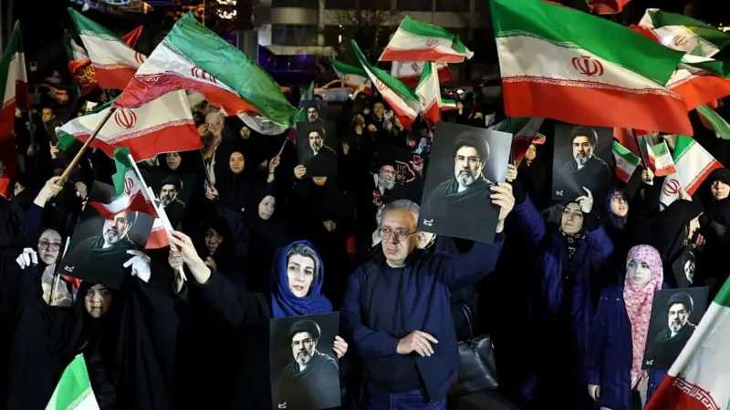 Is Iran refusing talks because of 'strong distrust' of the United States_
