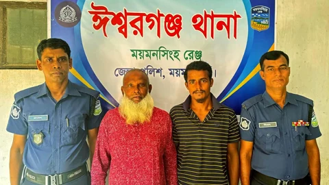 ঈশ্বরগঞ্জ থানা পুলিশের হাতে গ্রেপ্তার বিএনপি নেতা নূর মোহাম্মদ মিলন ও নিষিদ্ধঘোষিত ছাত্রলীগের সাবেক যুগ্ম সাধারণ সম্পাদক নয়ন মণ্ডল। ছবি: সংগৃহীত