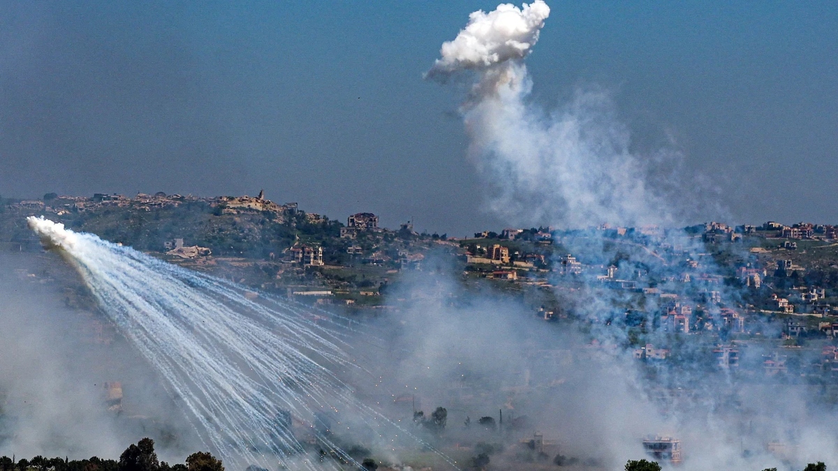 Israel accused of using white phosphorus in Lebanon attack