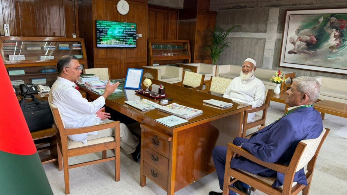 Jamaat-amir-meets-with-PM