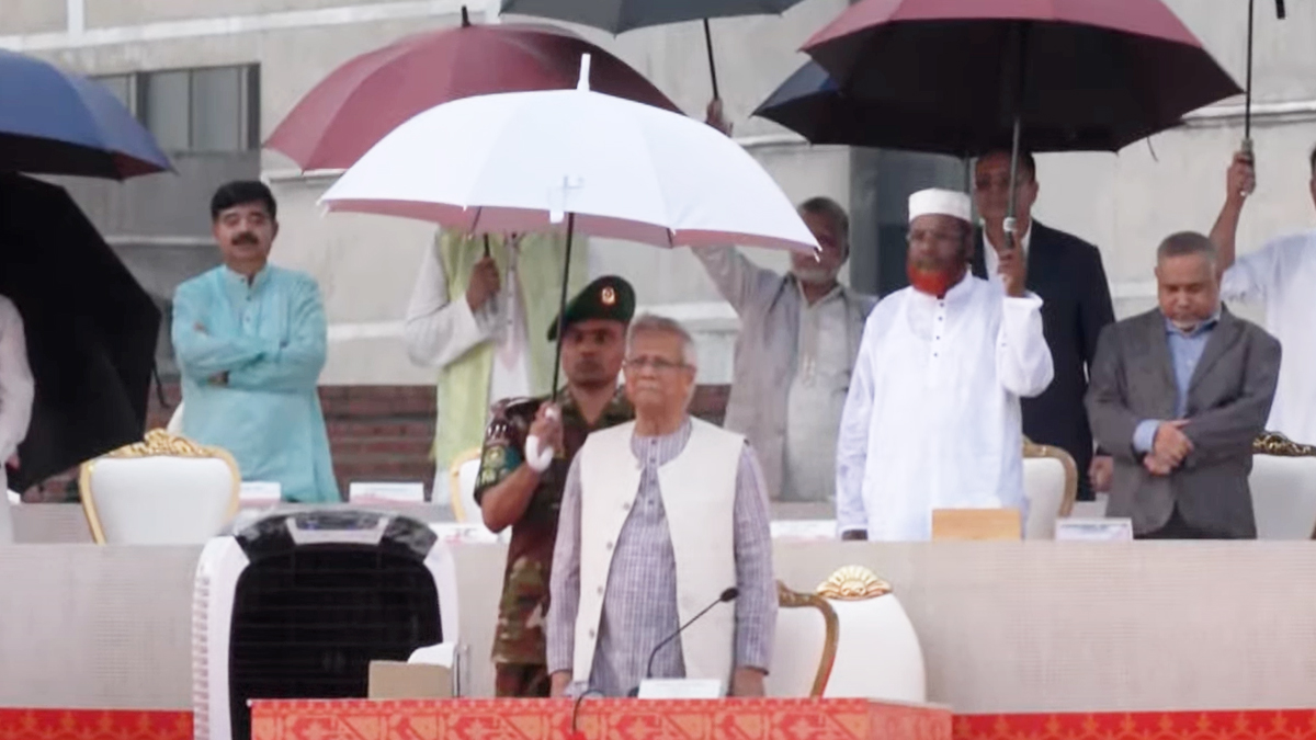 জাতীয় সংগীত গাইলেন সবাই