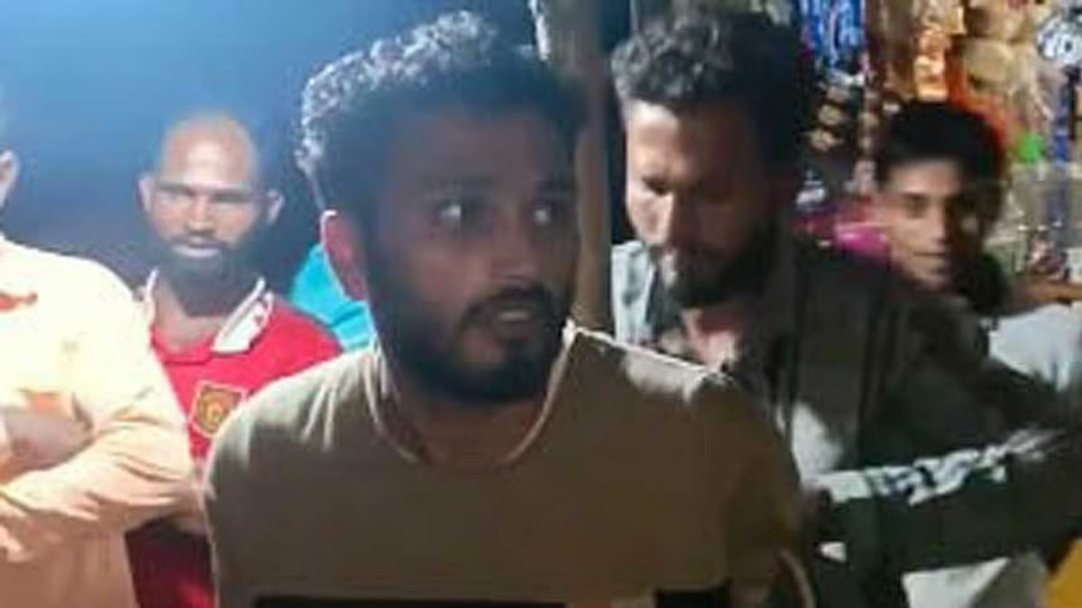 'July Warrior' Held with Yaba in Sunamganj, Handed Over to Police After Public Beating