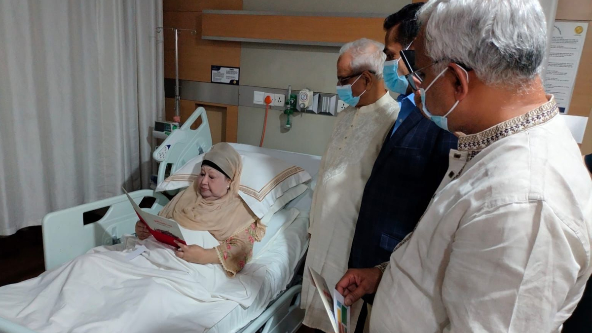 Khaleda-Zia-Receives-Invitation-To-July-Charter-Signing-Ceremony-16-10-2025