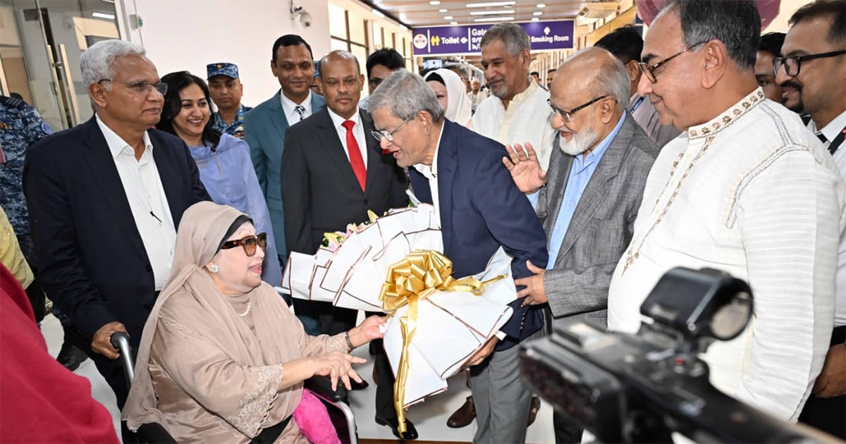 Khaleda Zia Come Back From From London News Photo 06-05-2025 (5)