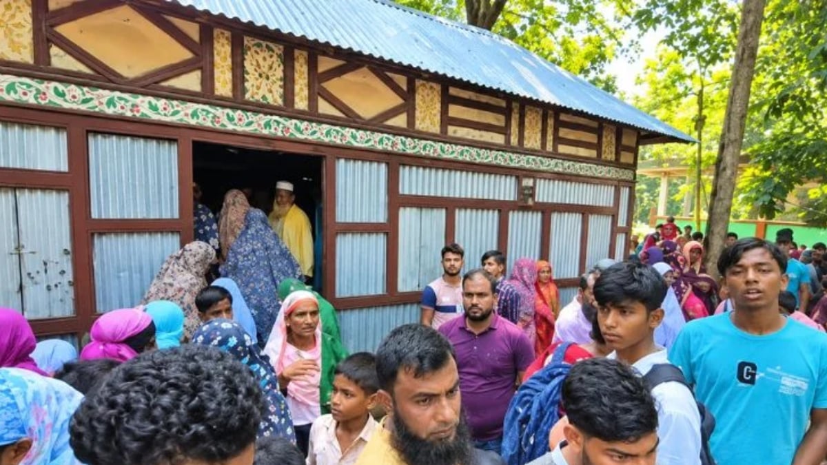 কুমিল্লায় মা ও ভাতিজিকে হত্যার অভিযোগে তরুণ আটক