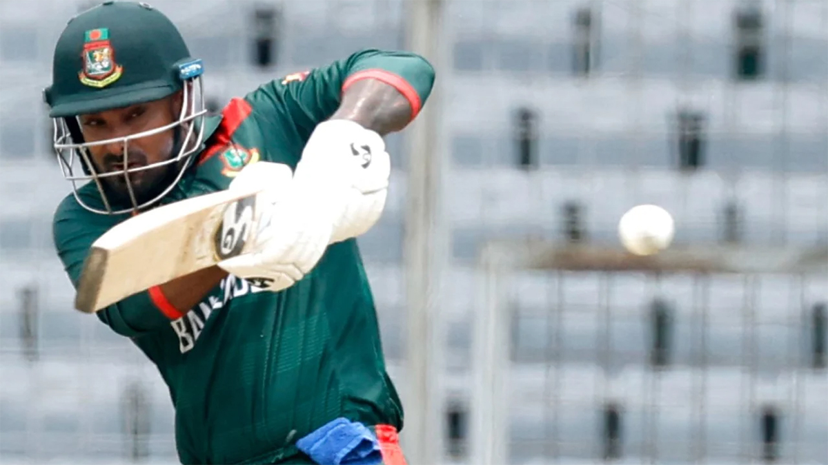 LKD-Retired-Hurt-Out-Of-Cramp-In-Third-ODI-14-06-2026