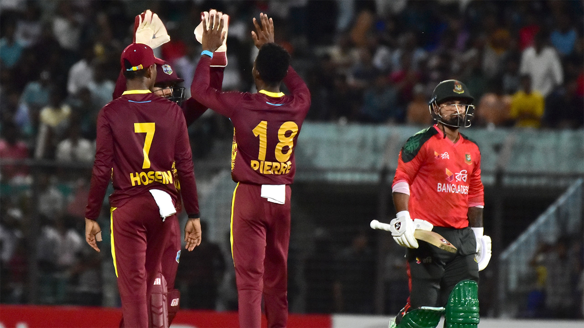 টানা ৪ সিরিজ জয়ের পর এবার হোয়াইটওয়াশ বাংলাদেশ