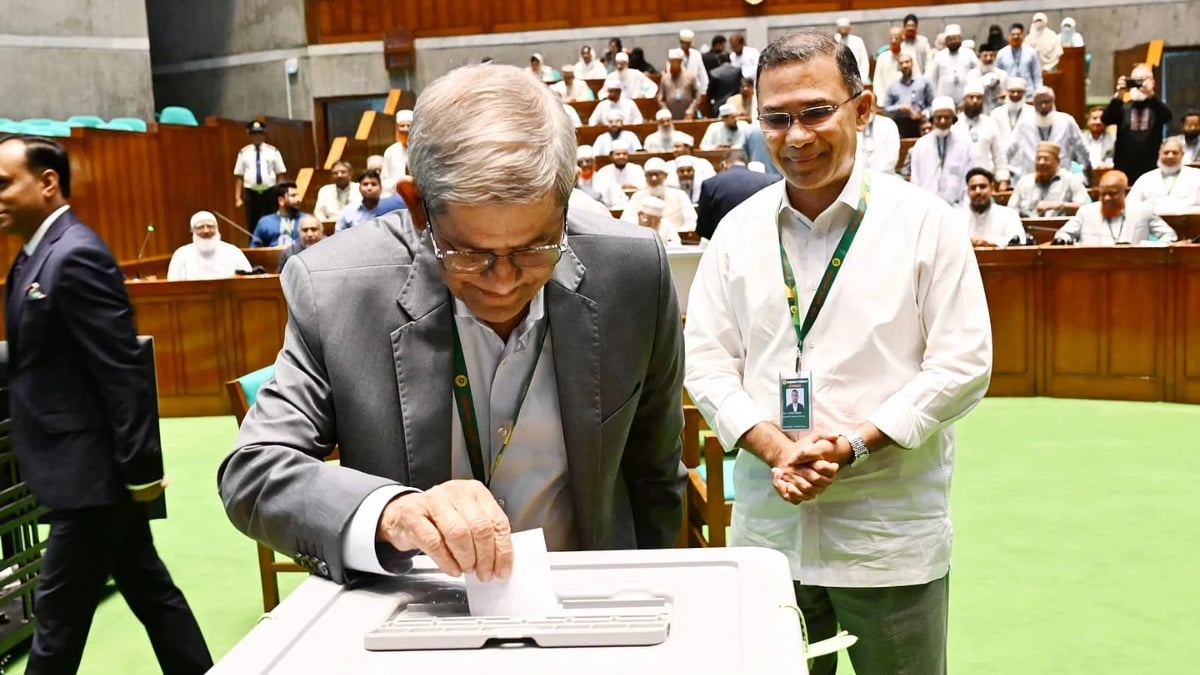 Mirza-Fakhrul (2)