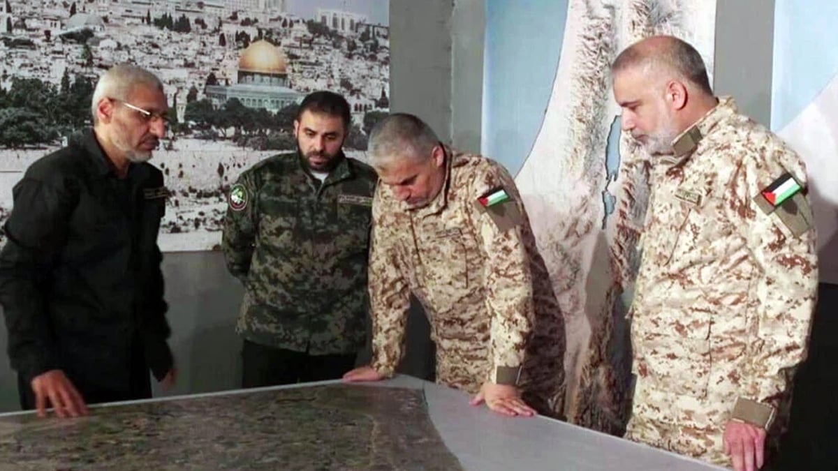 Mohammed-Odeh-With-Senior-Hamas-Leaders-27-05-2026
