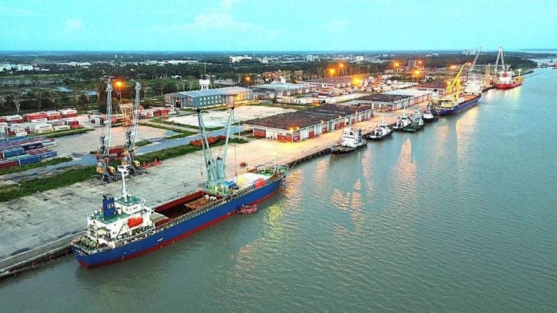 মোংলা বন্দরে রেকর্ড, ৬ মাসে ১৭ হাজার কন্টেইনার হ্যান্ডলিং