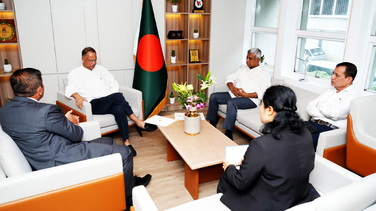Myanmar-Ambassador-Meets-Energy-Minister-At-Secretariate-02-08-2026