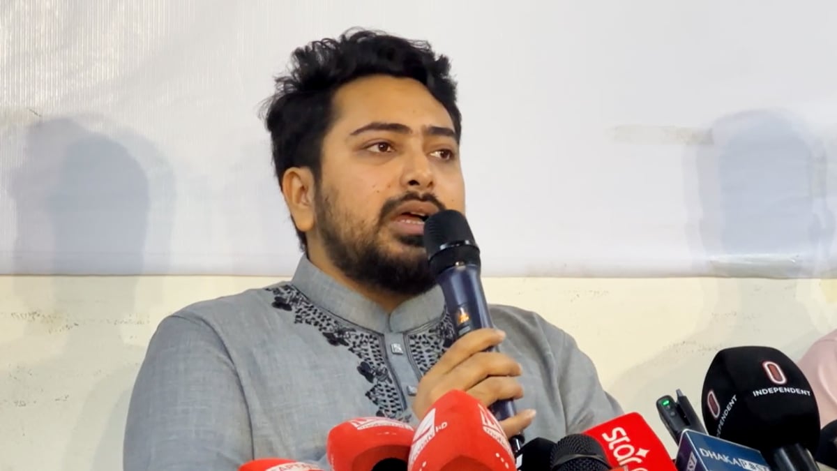 অর্থনৈতিক মন্দায় রাজনৈতিক ঐক্য ছাড়া সরকার টিকবে না: নাহিদ