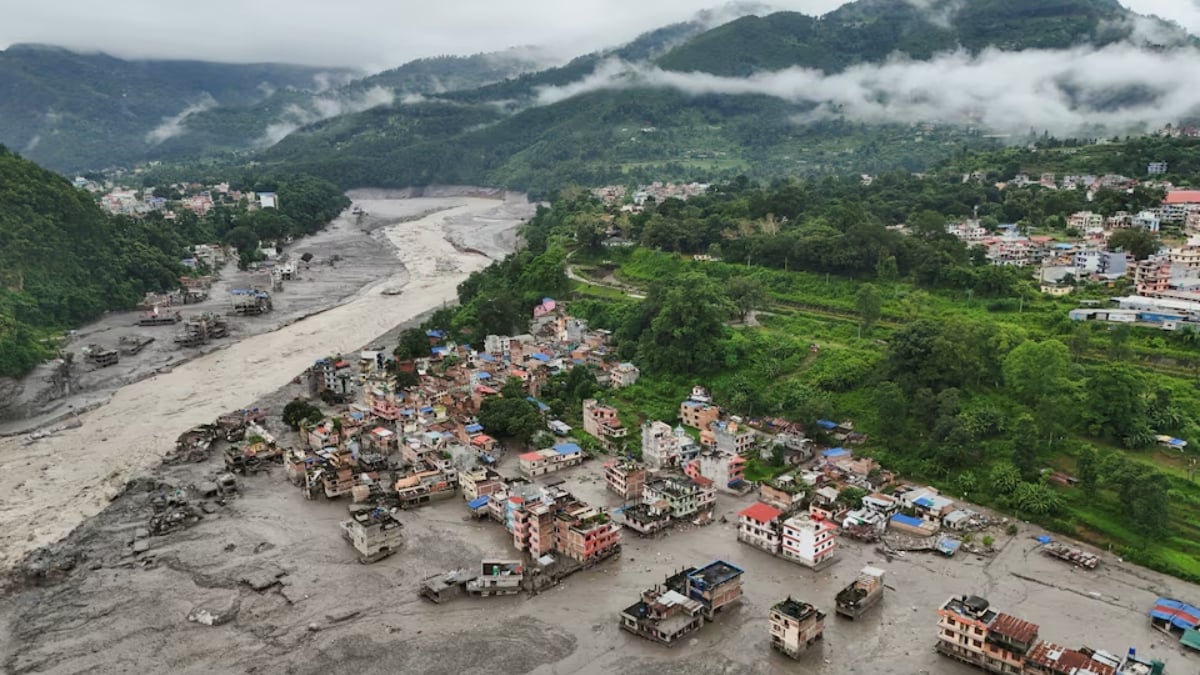 Nearly 1,500 missing in Nepal and China after devastating Himalayan flash flood