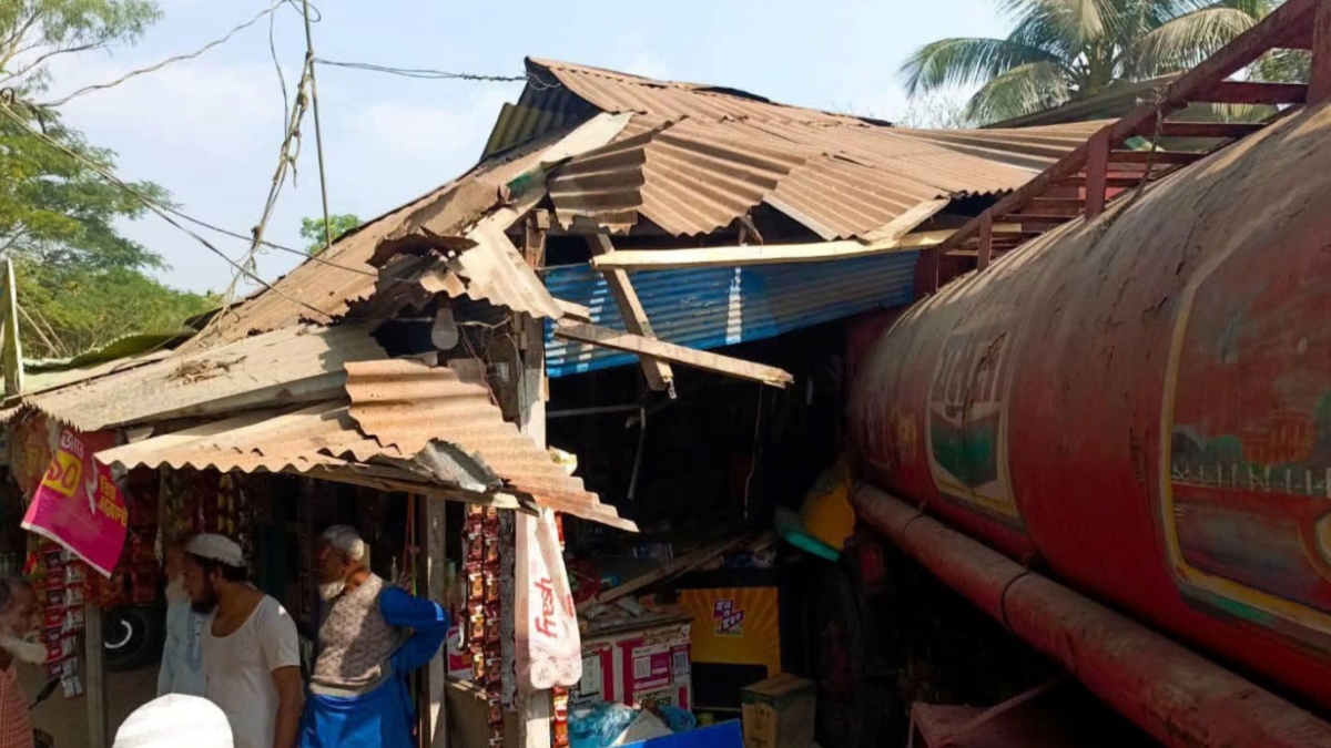 Noakhali-Road-Accident