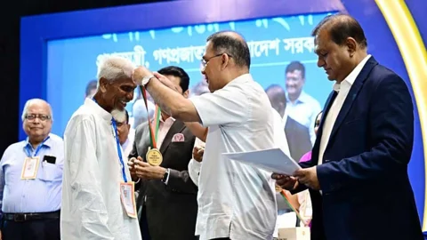 শিক্ষকদের মর্যাদা অক্ষুণ্ন থাকলে রাষ্ট্রের ভাবমূর্তি বাড়ে: প্রধানমন্ত্রী