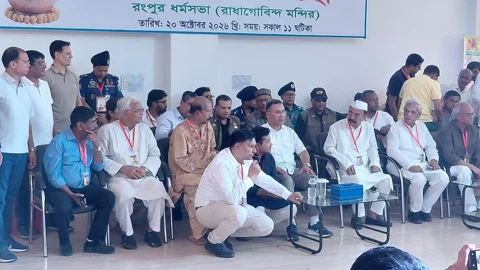 রংপুরের রাধা গোবিন্দ ধর্মসভা মন্দিরে প্রধানমন্ত্রী তারেক রহমান। ছবি: সংগৃহীত