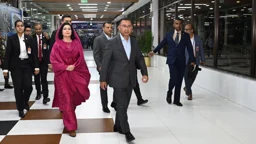 বিমানে যান্ত্রিক ত্রুটি, জাপান থেকে প্রধানমন্ত্রীর ফিরতি যাত্রা বিলম্বিত