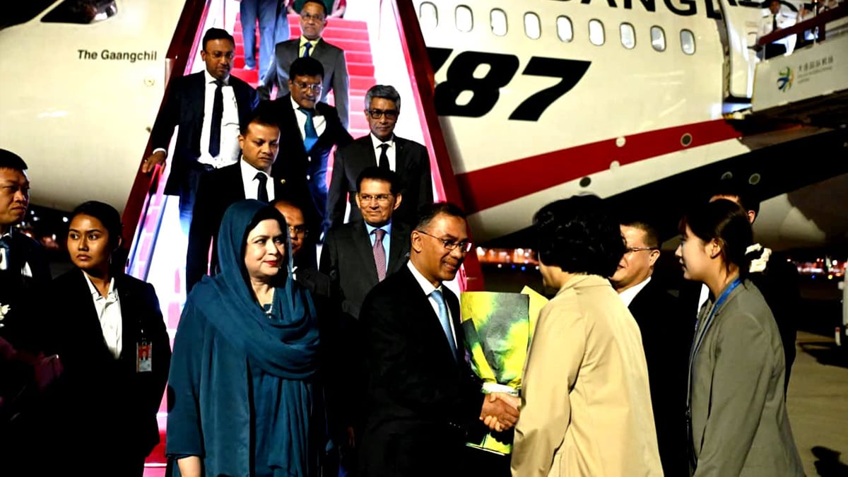 PM-Reaches-Dalian-Airport-22-06-2026