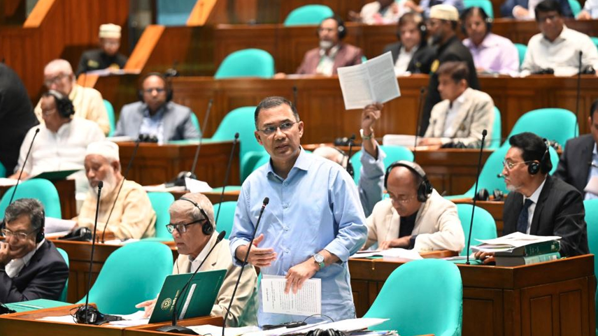 সংসদ অধিবেশনে বক্তব্য রাখছেন প্রধানমন্ত্রী ও সংসদ নেতা তারেক রহমান। ছবি: পিআইডি