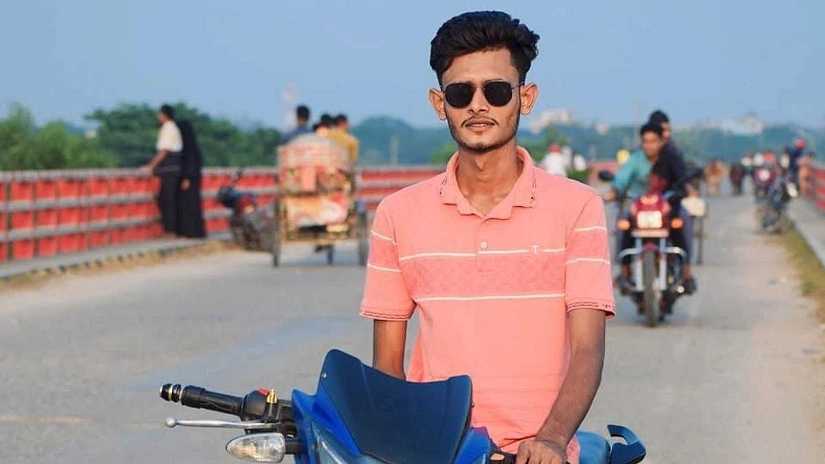 বরযাত্রার গাড়ি থামিয়ে ভাঙচুর, নববধূকে তুলে নিলেন ছাত্রদল কর্মী