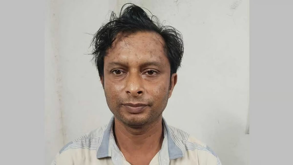 শৌচাগারে পঞ্চম শ্রেণির ছাত্রীকে ধর্ষণচেষ্টার অভিযোগ, শিক্ষক গ্রেপ্তার