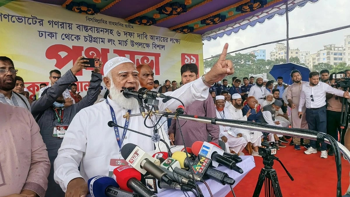 জনগণের সঙ্গে ভাঁওতাবাজি করছে সরকার: শফিকুর রহমান