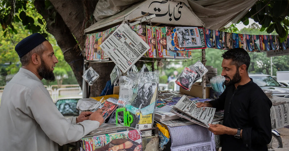 Pakistan-Islamabad-Newspaper-Stall-Photo-04-05-2025