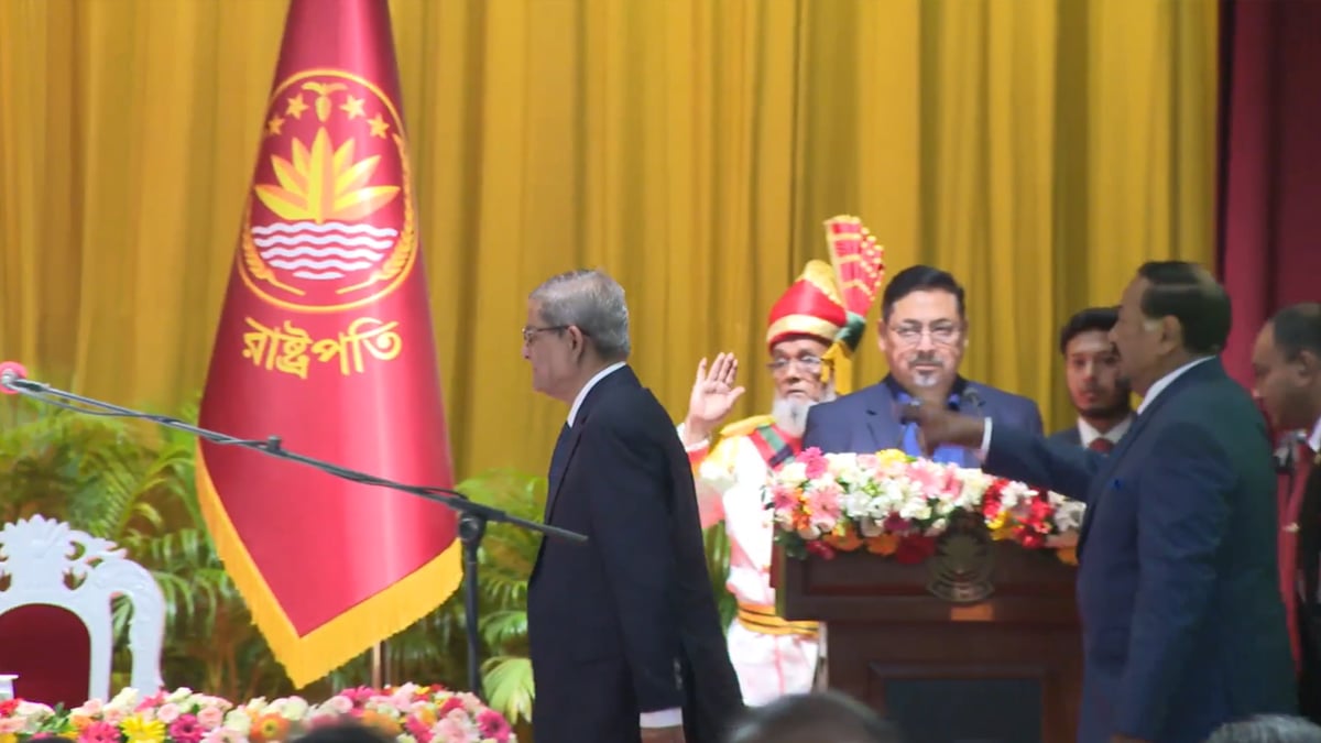 দরবার হলে নতুন রাষ্ট্রপতি, শপথের প্রস্তুতি
