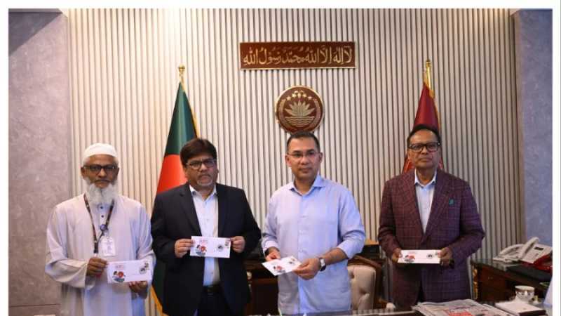 Prime Minister unveils commemorative postage stamp on the occasion of Independence Day