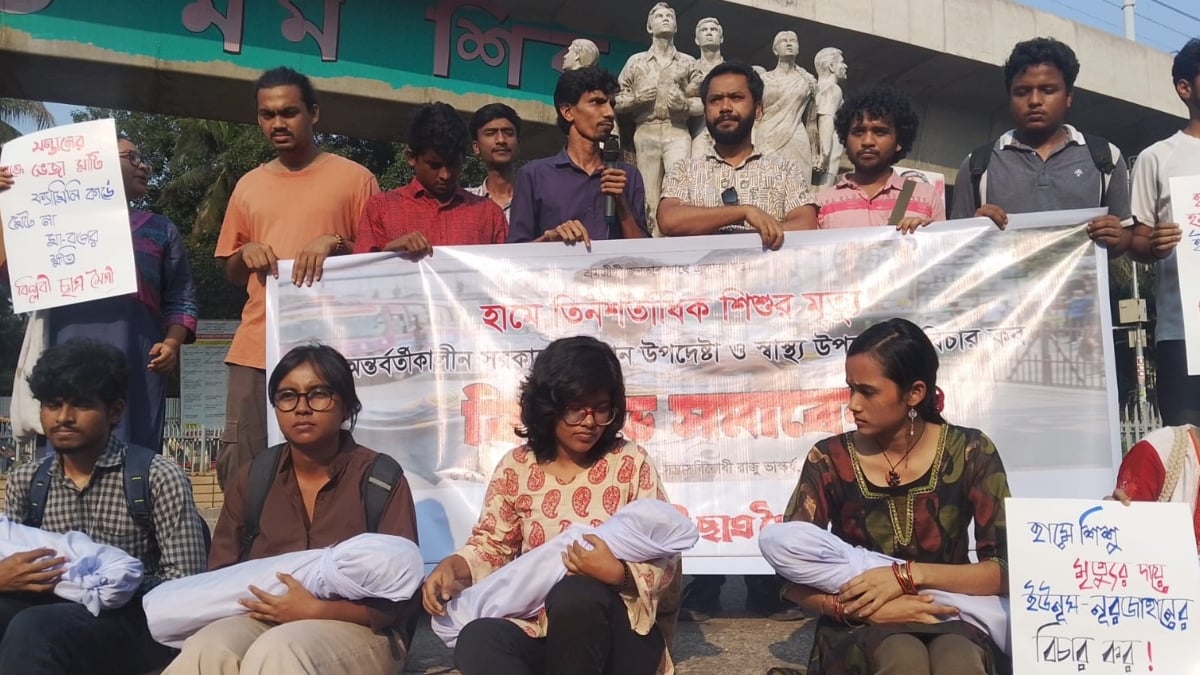 Protest demands trial of former chief adviser and health adviser over child deaths from measles