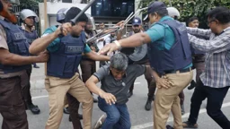 এনসিটি-ডিপি ওয়ার্ল্ড চুক্তির প্রতিবাদে আগারগাঁওয়ে বিক্ষোভ, পুলিশের লাঠিচার্জ