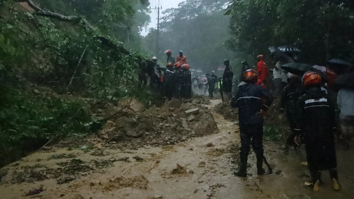 Rivers in Spate as Floods and Waterlogging Worsen, Landslide Deaths Mount