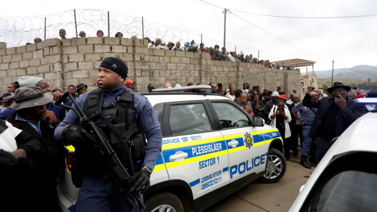 S. Africa_shooting_11_Killed