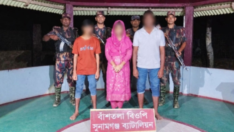 ভারতে অনুপ্রবেশের চেষ্টাকালে দুই বাংলাদেশিসহ পাচারকারী আটক