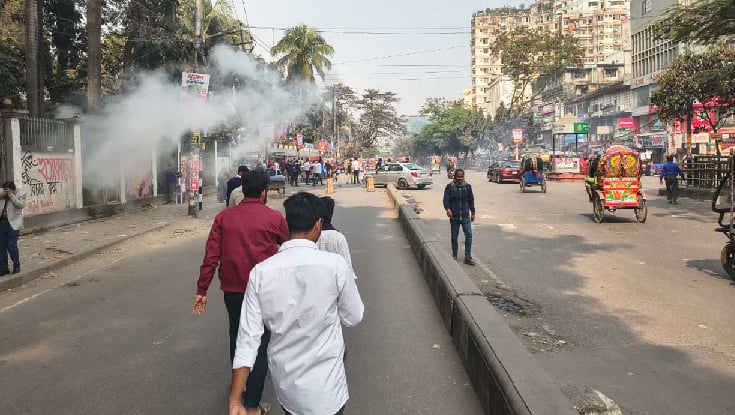 ঢাকা কলেজ-আইডিয়াল কলেজ শিক্ষার্থীদের মধ্যে ফের সংঘর্ষ