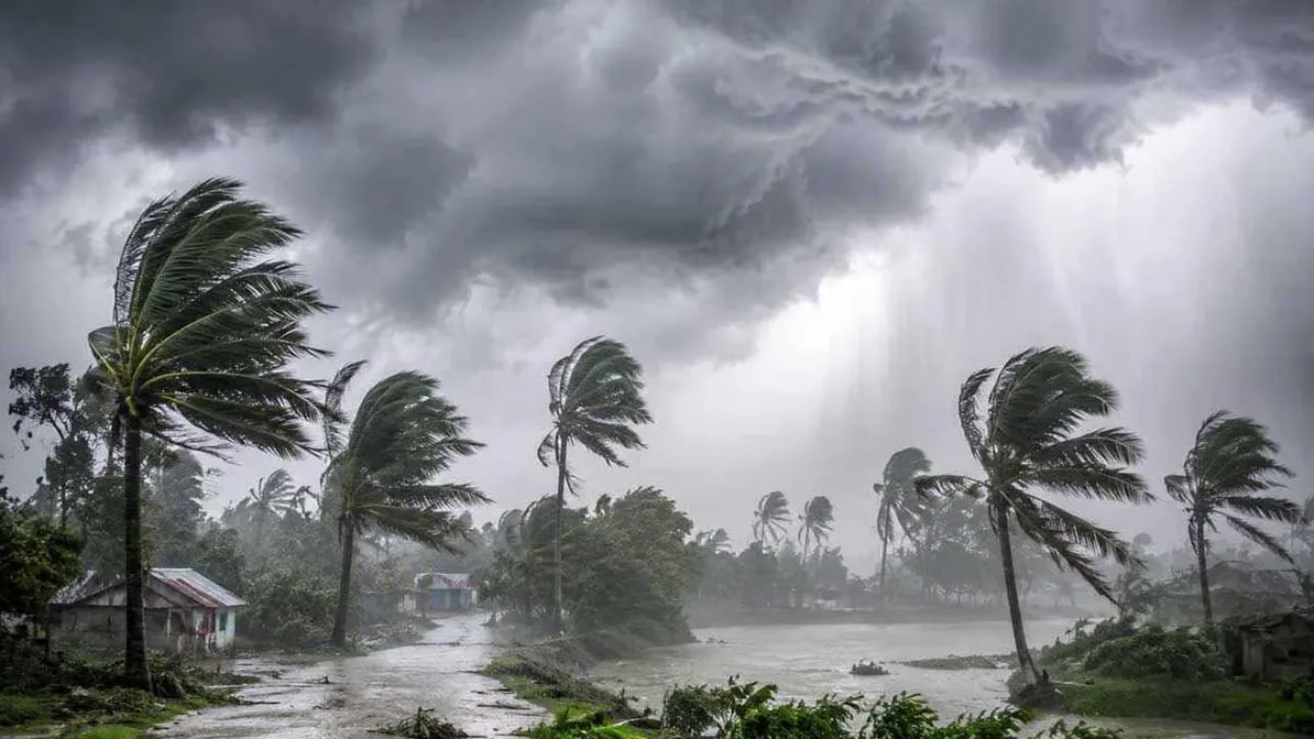 ৮ বিভাগেই বৃষ্টির পূর্বাভাস, সমুদ্রবন্দরে ৩ নম্বর সতর্কসংকেত