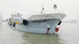 পশুর নদে ডুবলো ১২০০ টন কয়লাবোঝাই কার্গো জাহাজ