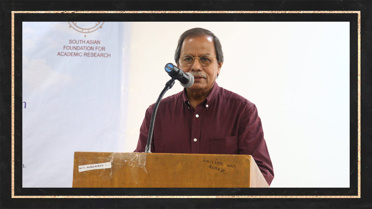 ডিজিটাল হিউম্যানিটিজ শীর্ষক একটি আন্তর্জাতিক কর্মশালায় বক্তব্য রাখছেন সৈয়দ মনজুরুল ইসলাম। ছবি: সৈয়দ মনজুরুল ইসলামের ফেসবুক প্রোফাইল থেকে