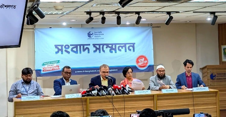 নতুন গভর্নরের নিয়োগ বাতিলের দাবি টিআইবির