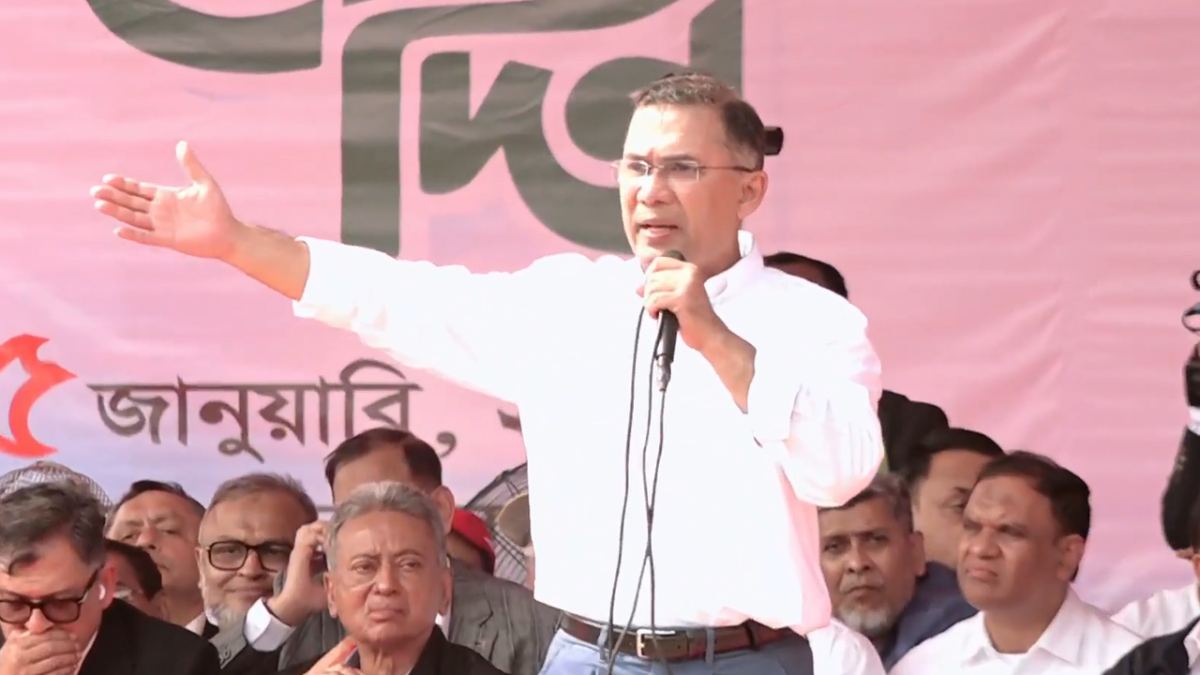 চট্টগ্রামের ঐতিহাসিক পলোগ্রাউন্ড মাঠে নির্বাচনী জনসভায় বিএনপি চেয়ারম্যান তারেক রহমান। ছবি: সংগৃহীত