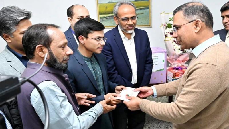 Tarique Rahman congratulates Shanto, the country's best player